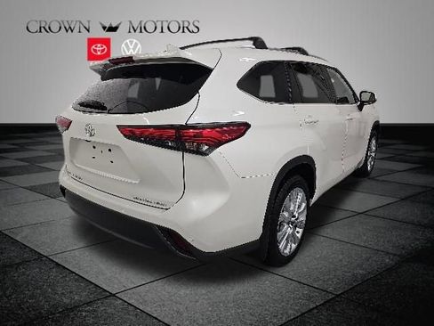 Used 2020 Toyota Highlander Limited AWD/4WD image 6