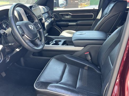 Used 2023 RAM 1500 Laramie AWD/4WD image 10