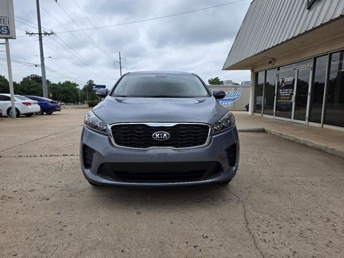 Used 2020 Kia Sorento LX FWD image 2
