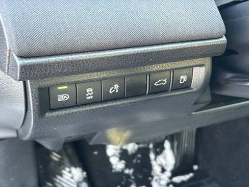 Used 2025 Toyota Camry LE image 14