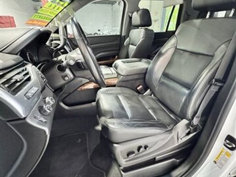 Used 2019 Chevrolet Tahoe Premier AWD/4WD image 7