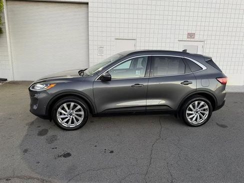 Used 2022 Ford Escape Titanium w/ Titanium Elite Package image 3