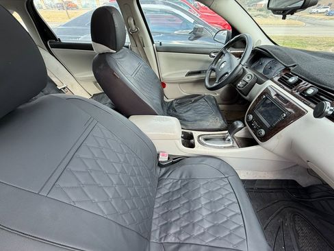 Used 2014 Chevrolet Impala LT w/ LT Sunroof Package image 7