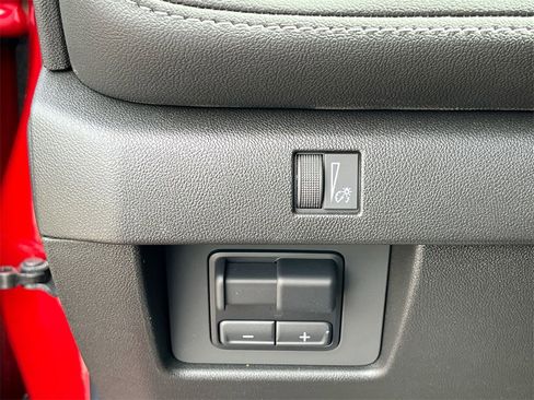 New 2025 Chevrolet Colorado LT w/ Advanced Trailering Package image 18