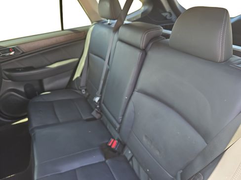 Used 2019 Subaru Outback 2.5i Limited w/ Popular Package #2 AWD/4WD image 16