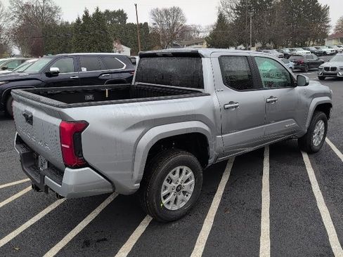 New 2025 Toyota Tacoma SR5 image 3