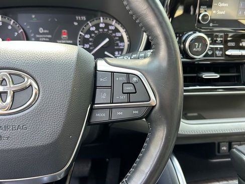 Used 2021 Toyota Highlander Limited image 53
