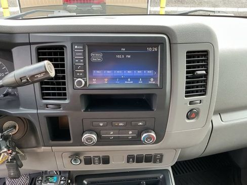 Used 2021 Nissan NV 2500 SV RWD image 18