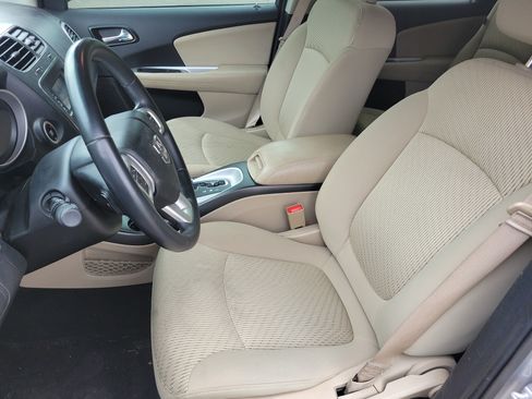 Used 2018 Dodge Journey SE w/ Comfort/Convenience Group AWD/4WD image 8