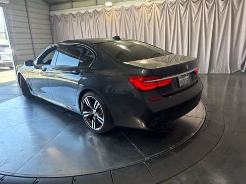 Used 2019 BMW 740i w/ Executive Package RWD image 6