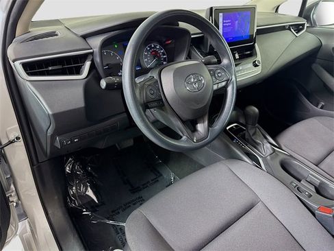 Used 2024 Toyota Corolla LE image 18