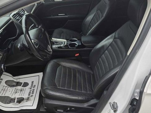 Used 2013 Ford Fusion SE image 15