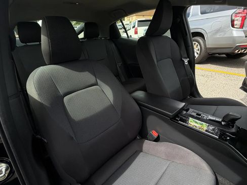Used 2023 Toyota Prius LE AWD/4WD image 23
