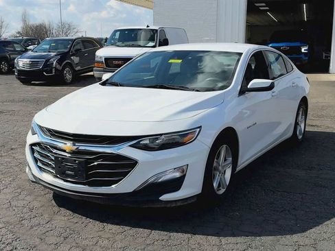 Certified 2020 Chevrolet Malibu LS w/ Driver Confidence Package II FWD image 4