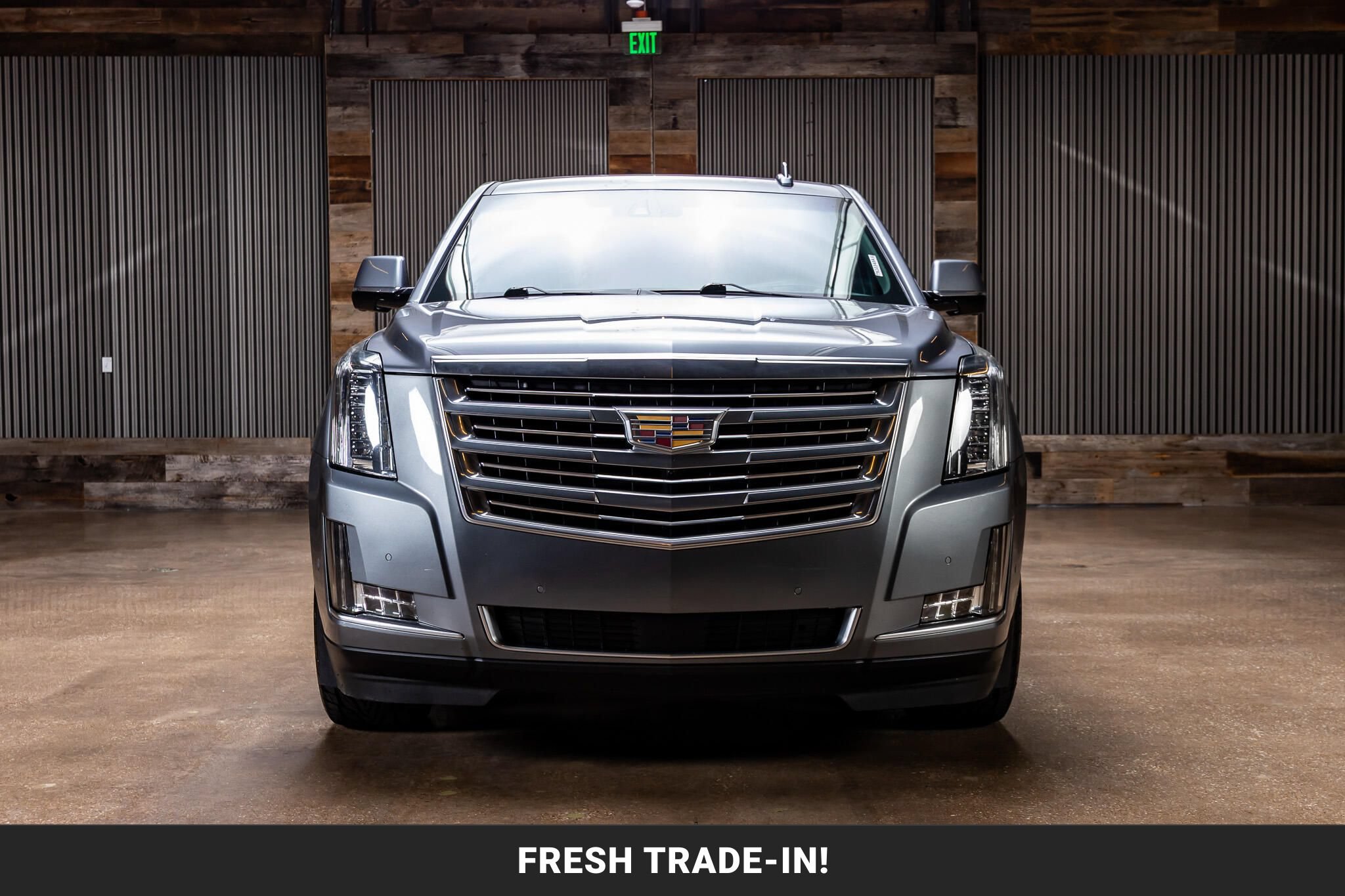 Used 2019 Cadillac Escalade Platinum AWD/4WD image 3