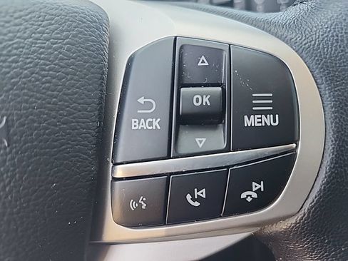Used 2023 Ford Explorer XLT RWD image 13