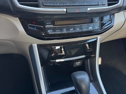 Used 2016 Honda Accord LX image 21