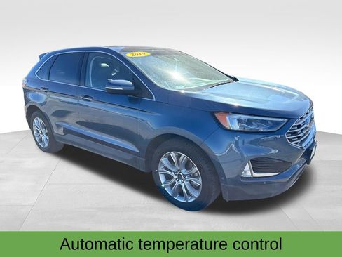 Used 2019 Ford Edge Titanium w/ Equipment Group 301A AWD/4WD image 10