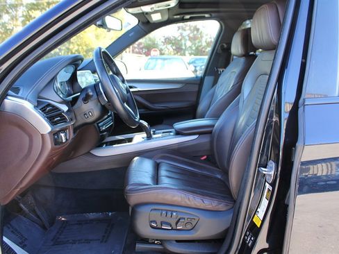 Used 2017 BMW X5 xDrive50i w/ M Sport Package image 14