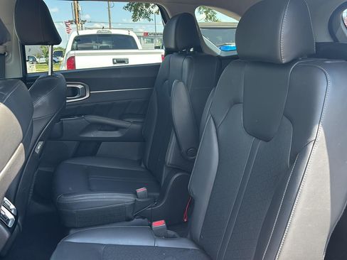 Used 2022 Kia Sorento SX FWD image 18