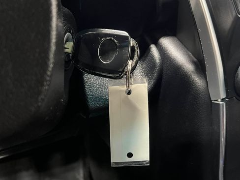 Used 2016 Toyota Camry SE FWD image 20