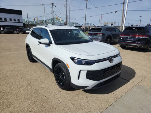New 2026 Volkswagen Tiguan S image 7