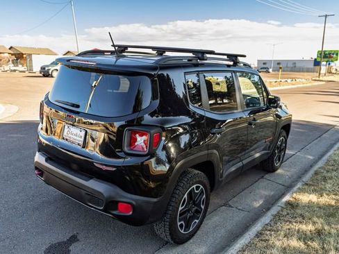 Used 2017 Jeep Renegade Trailhawk image 5