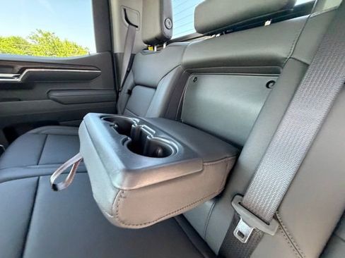 New 2026 GMC Sierra 1500 SLT AWD/4WD image 25