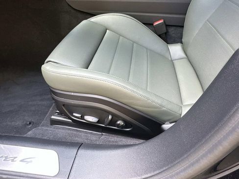 New 2025 Porsche Panamera 4 image 6