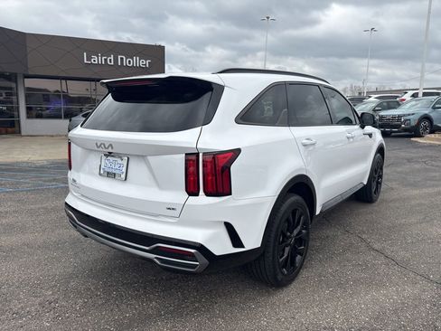Used 2023 Kia Sorento SX image 5