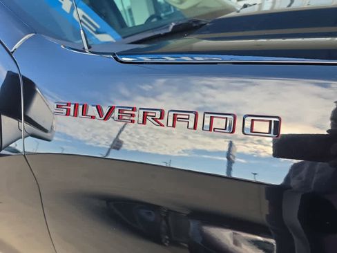 Used 2022 Chevrolet Silverado 1500 RST w/ Redline Edition image 2