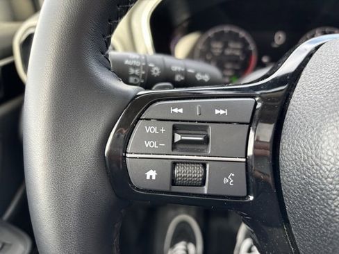 Certified 2025 Honda Pilot Touring image 14