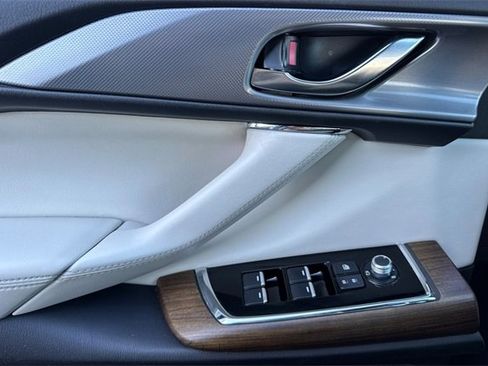 Used 2022 MAZDA CX-9 Signature image 11