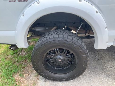 Used 2019 Ford F150 XLT w/ Equipment Group 302A Luxury image 8