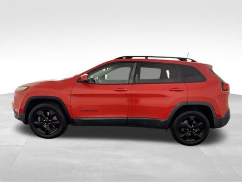 Used 2018 Jeep Cherokee Limited w/ High Altitude Package AWD/4WD image 5