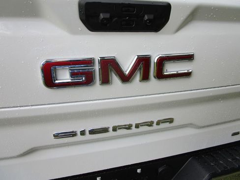 New 2026 GMC Sierra 1500 SLT w/ SLT Premium Plus Package image 9
