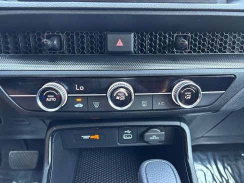 Used 2025 Honda CR-V LX image 23