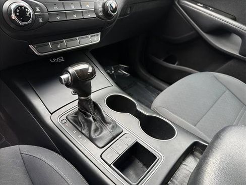 Used 2016 Kia Sorento LX w/ LX Convenience Package image 21