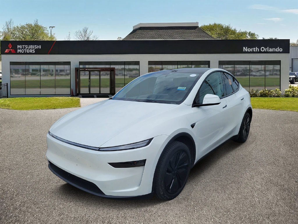 Used 2026 Tesla Model Y AWD image 1