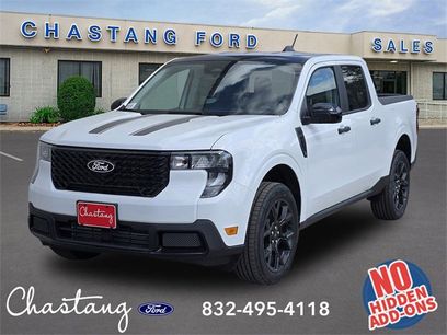 New 2025 Ford Maverick XLT w/ Black Appearance Package