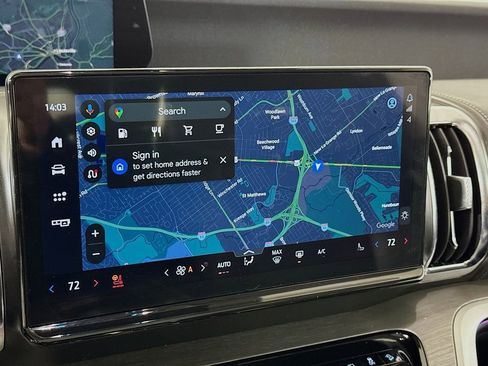 Certified 2025 Ford Expedition Max Platinum image 4