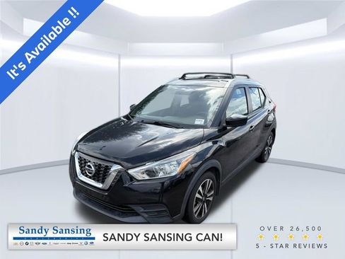 Used 2018 Nissan Kicks SV w/ Exterior Package FWD image 1