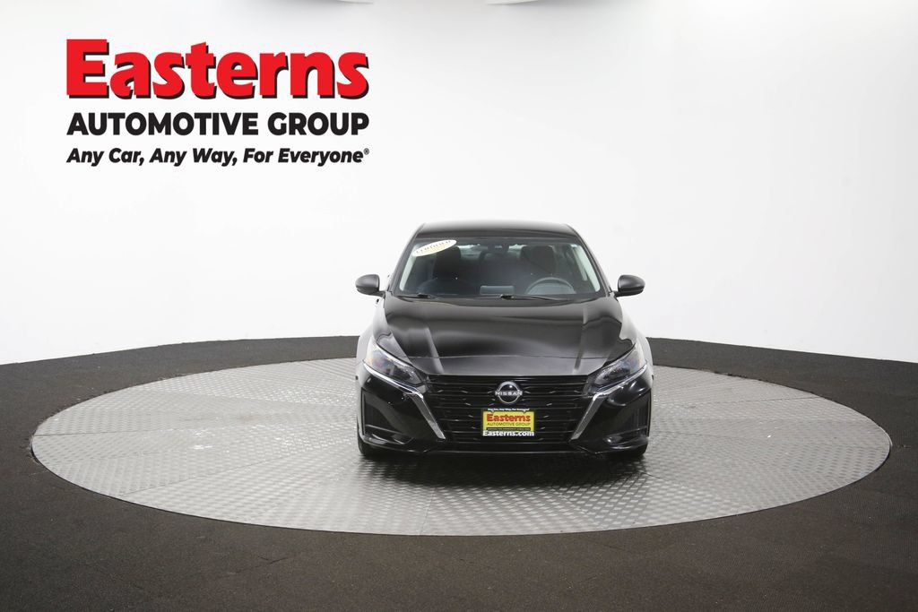 Used 2025 Nissan Altima 2.5 SV FWD image 52