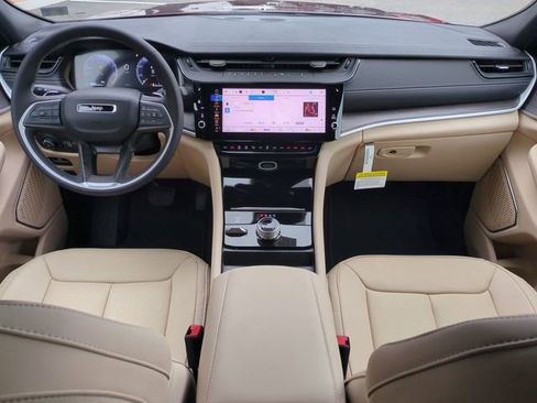 New 2026 Jeep Grand Cherokee Limited image 15