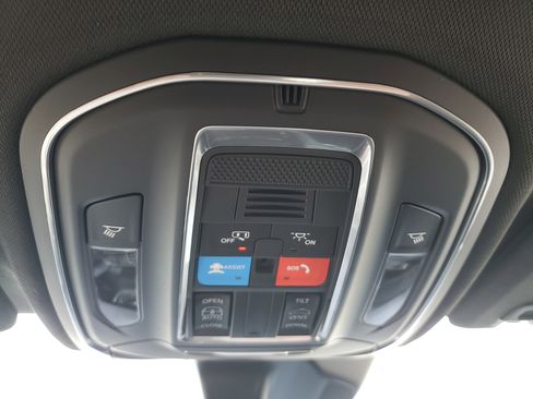 New 2025 Jeep Grand Cherokee Laredo X image 25