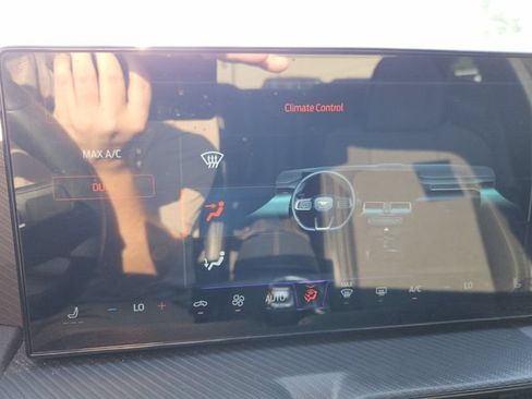 Used 2024 Ford Mustang Coupe RWD image 17