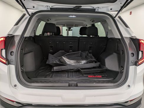 Used 2022 GMC Terrain SLE w/ Driver Convenience Package image 24