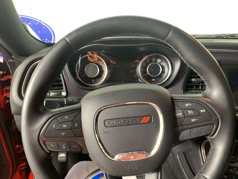 Used 2015 Dodge Challenger SXT w/ Driver Convenience Group image 21