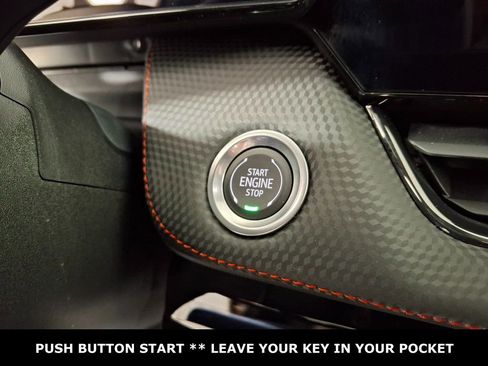 Used 2025 Chevrolet Equinox RS w/ Safety and Technology Package image 16