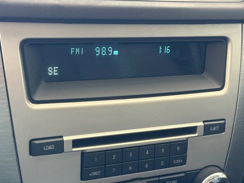 Used 2010 Ford Fusion SE FWD image 18